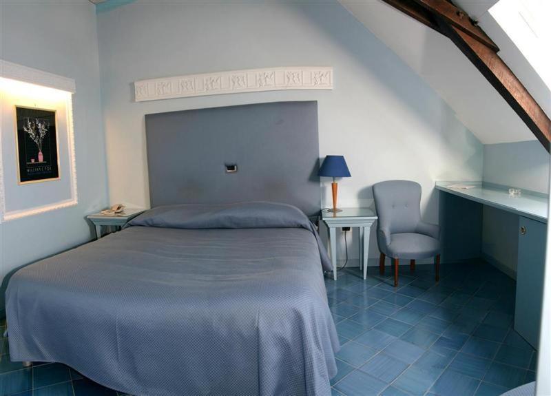 Hotel Villa Pina Antico Francischiello ماسّا لوبْرينسِ الغرفة الصورة