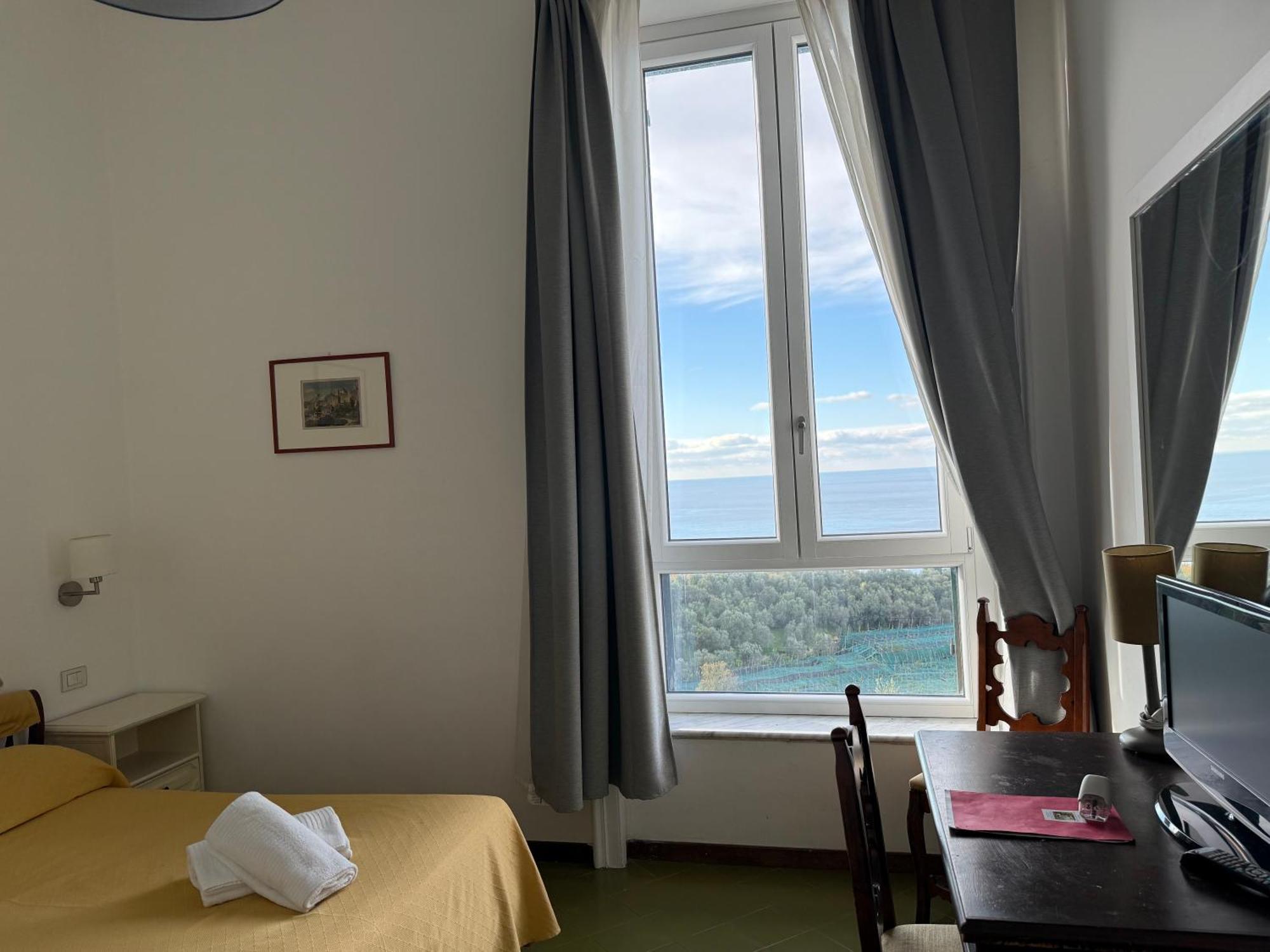 Hotel Villa Pina Antico Francischiello ماسّا لوبْرينسِ المظهر الخارجي الصورة